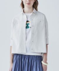 モデル着用画像（ベージュ）