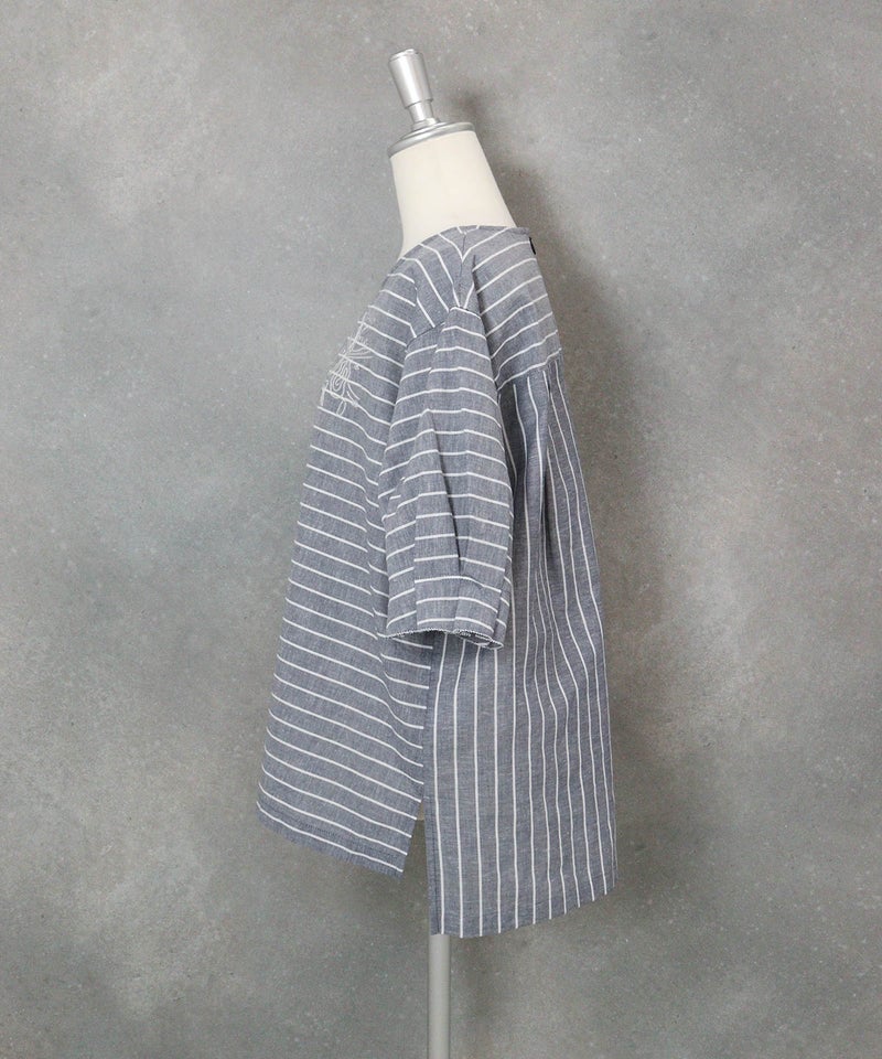 フリル袖綿麻ブラウス(ネイビー)横