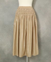 ギャザーフレアスカート後（ベージュ）