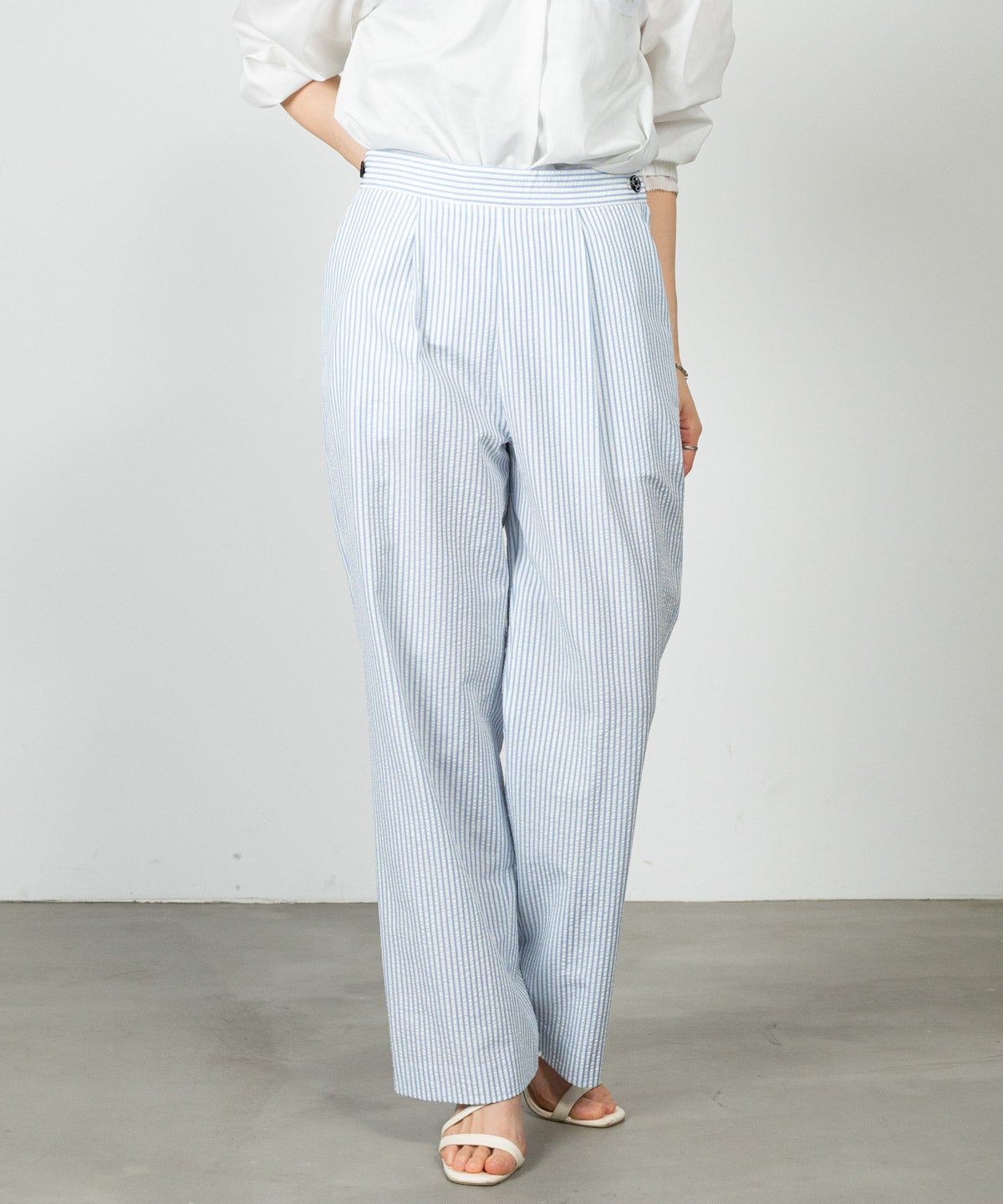 モデル着用画像(ブルー)