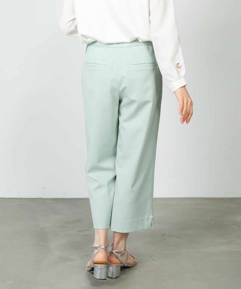 モデル着用画像(ライトグリーン)