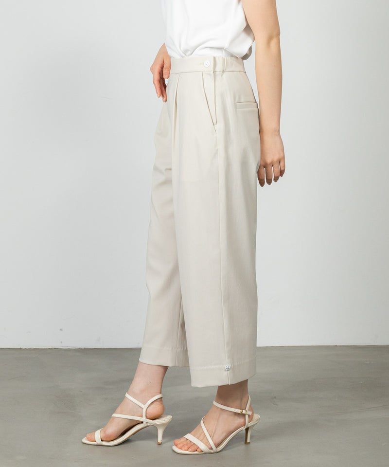 モデル着用画像(ベージュ)