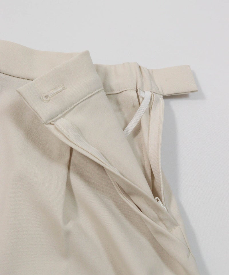 ファスナー部分(ベージュ)