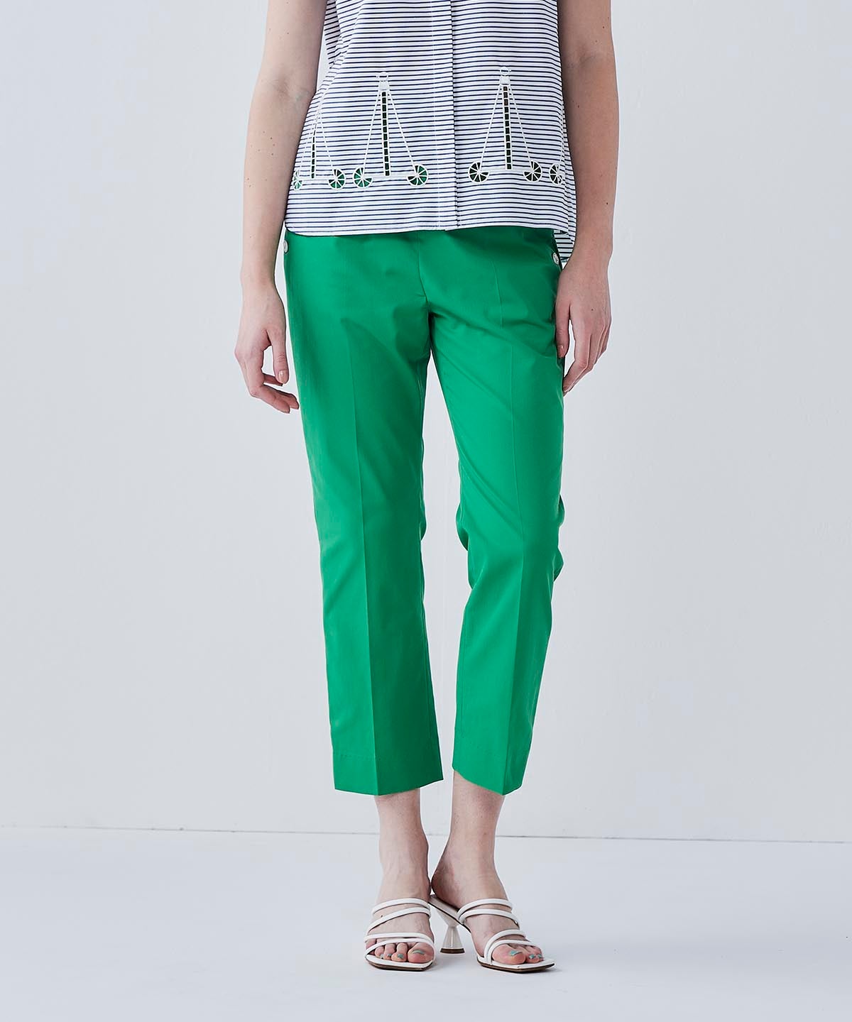 モデル着用画像（グリーン）