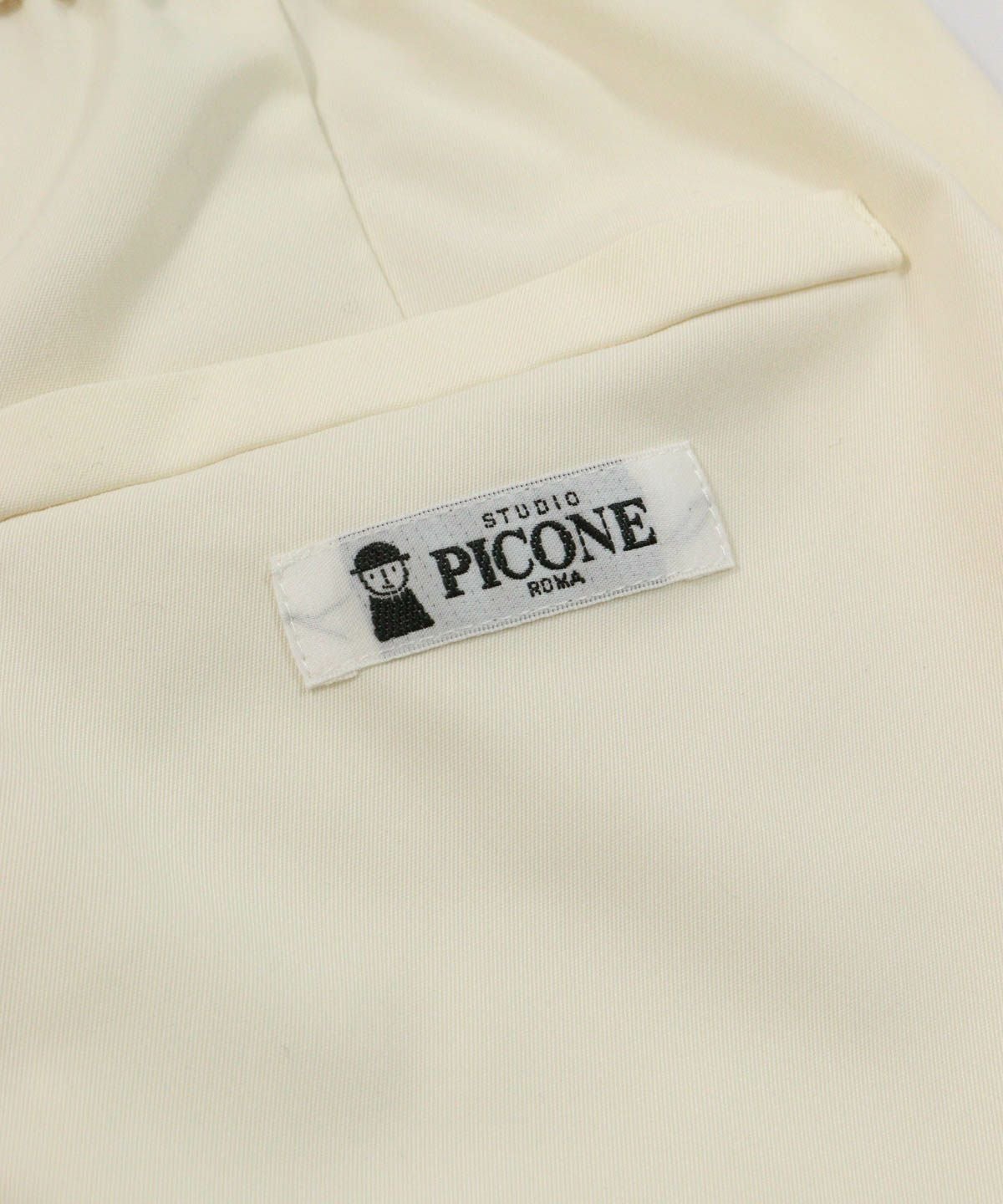 タグ部分（ホワイト）