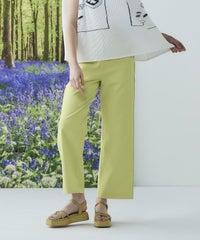 モデル着用画像（ライトグリーン）