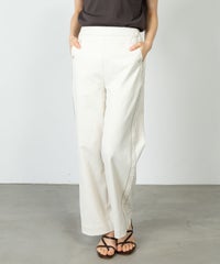 モデル着用画像(ベージュ)