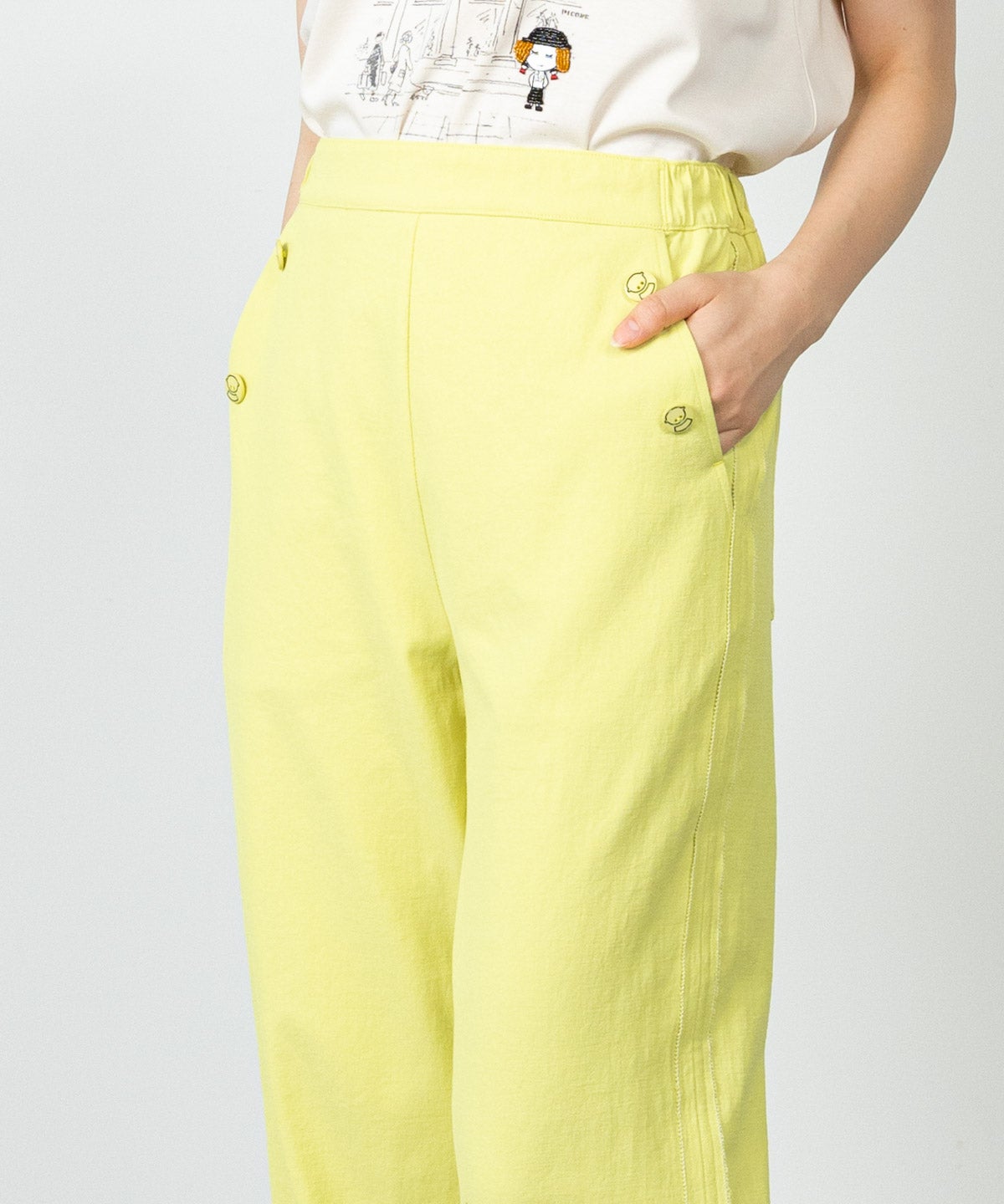 モデル着用画像(ライトグリーン)