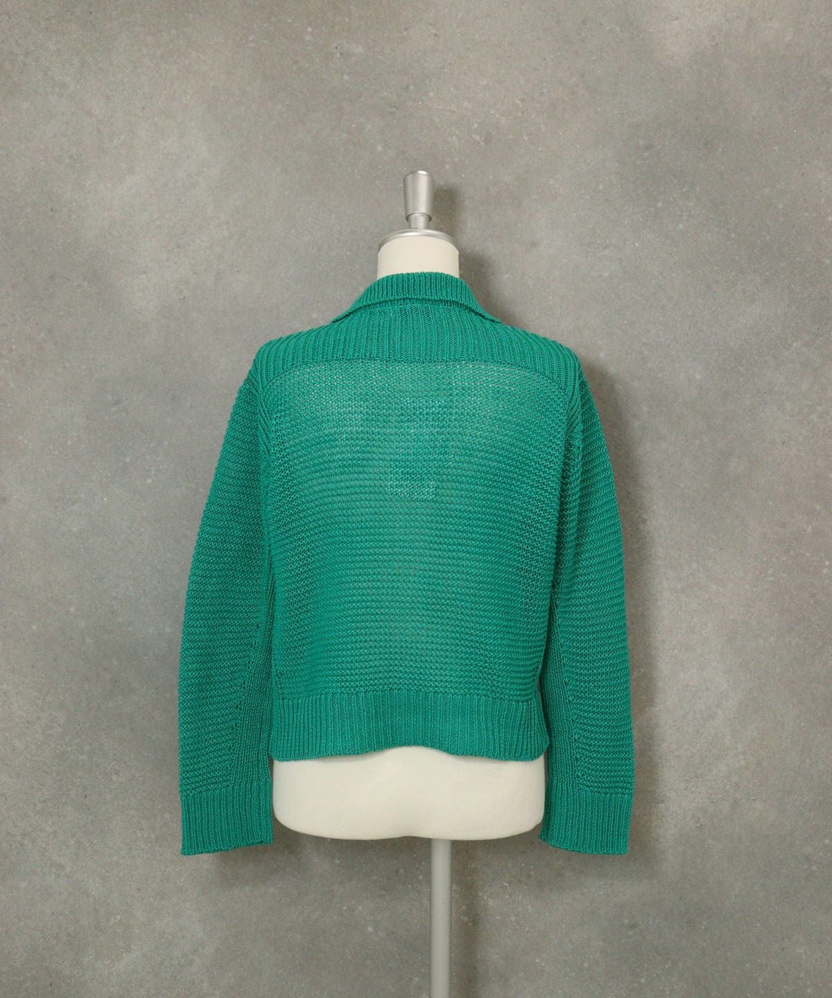 コットン100％ローゲージニットカーディガン後（ライトグリーン）