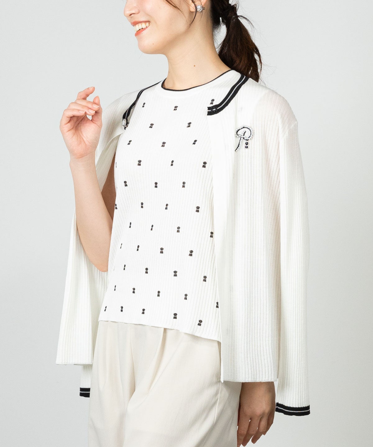 モデル着用画像(ホワイト)