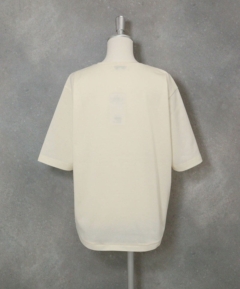 コード刺繍UV速乾プルオーバー後（ベージュ）