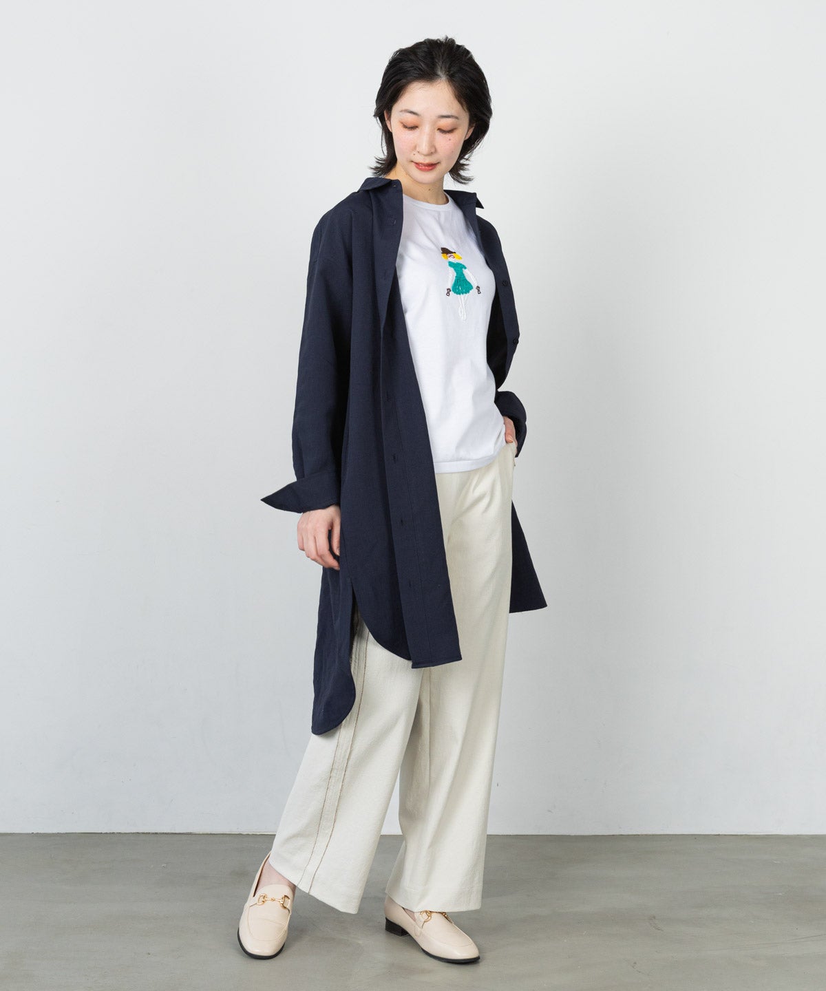 モデル着用画像（ホワイト）