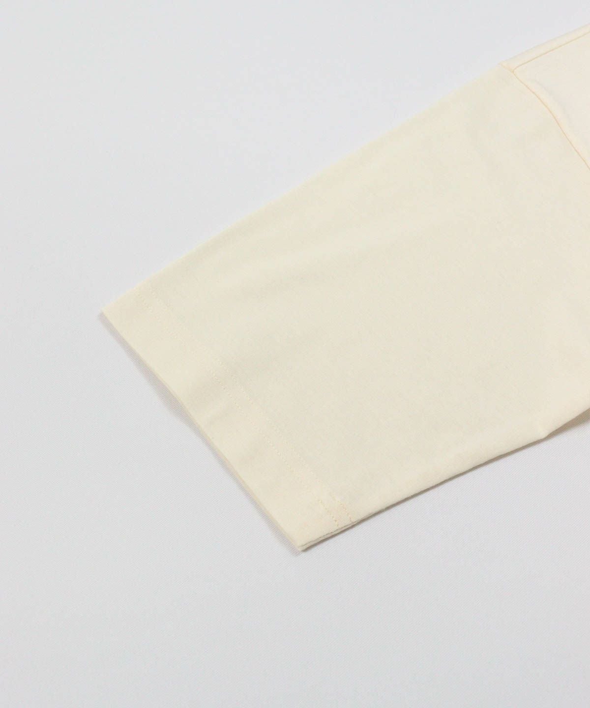 袖口部分（ベージュ）