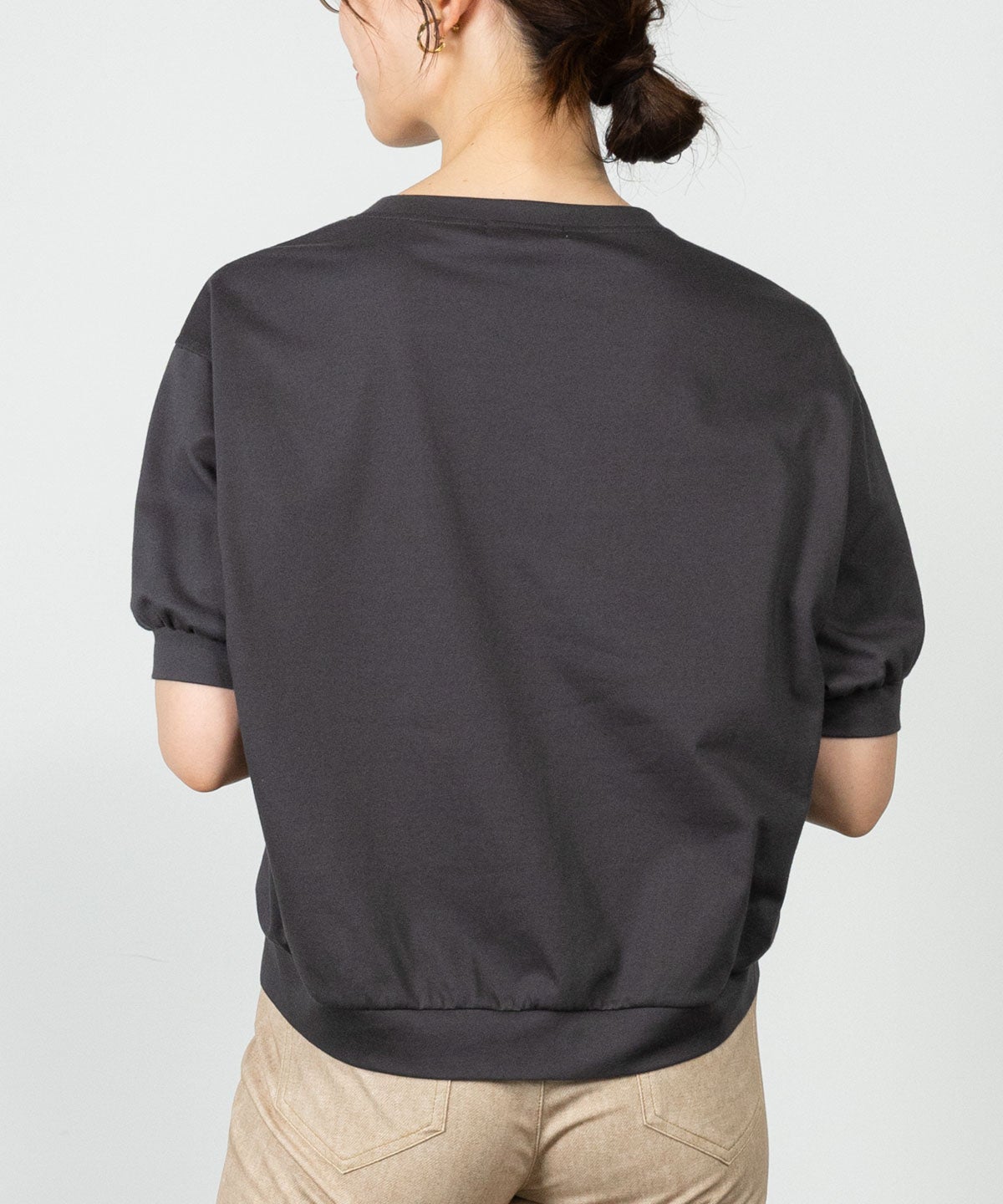 モデル着用画像(グレー)