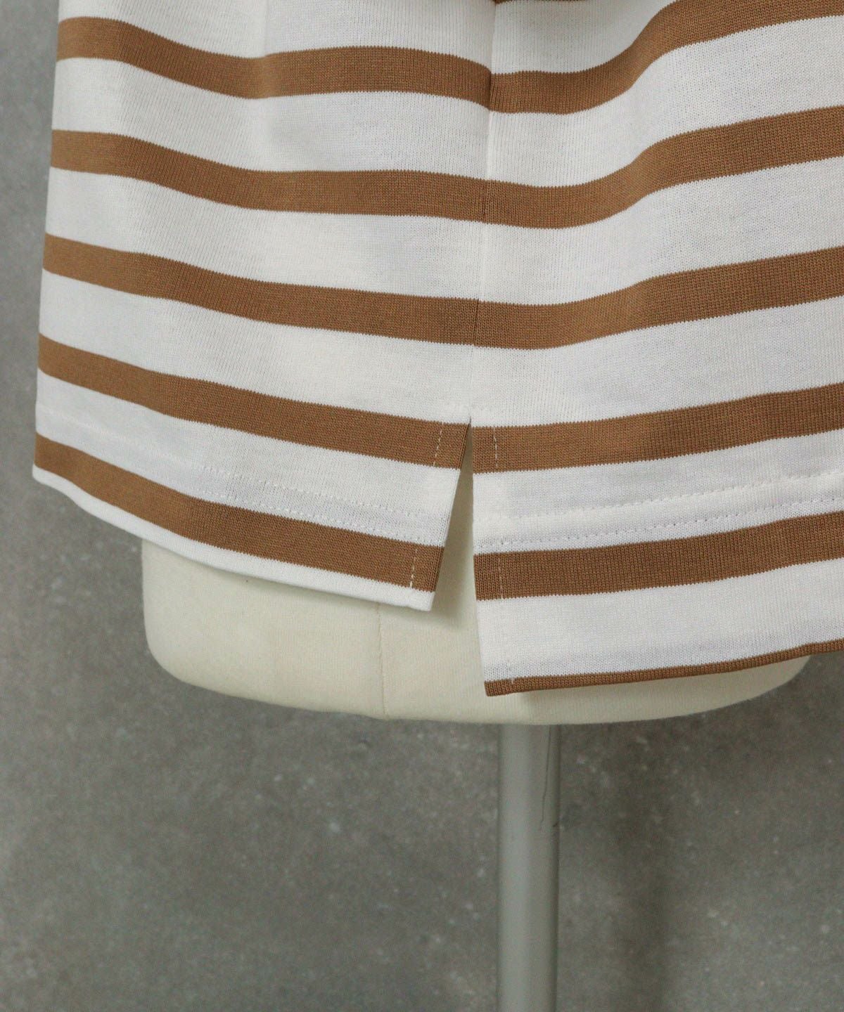 裾部分（ベージュ）