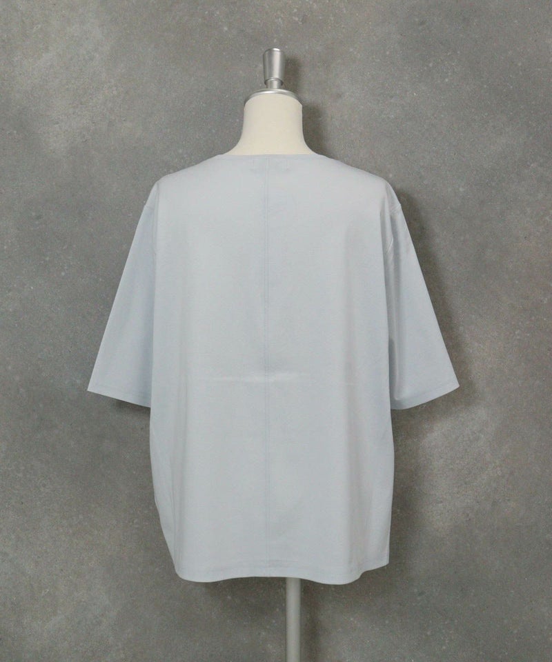 コットン100％5分袖刺繍プルオーバー後（ライトブルー）