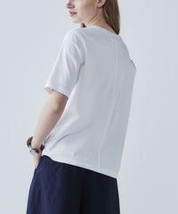 モデル着用（ホワイト）