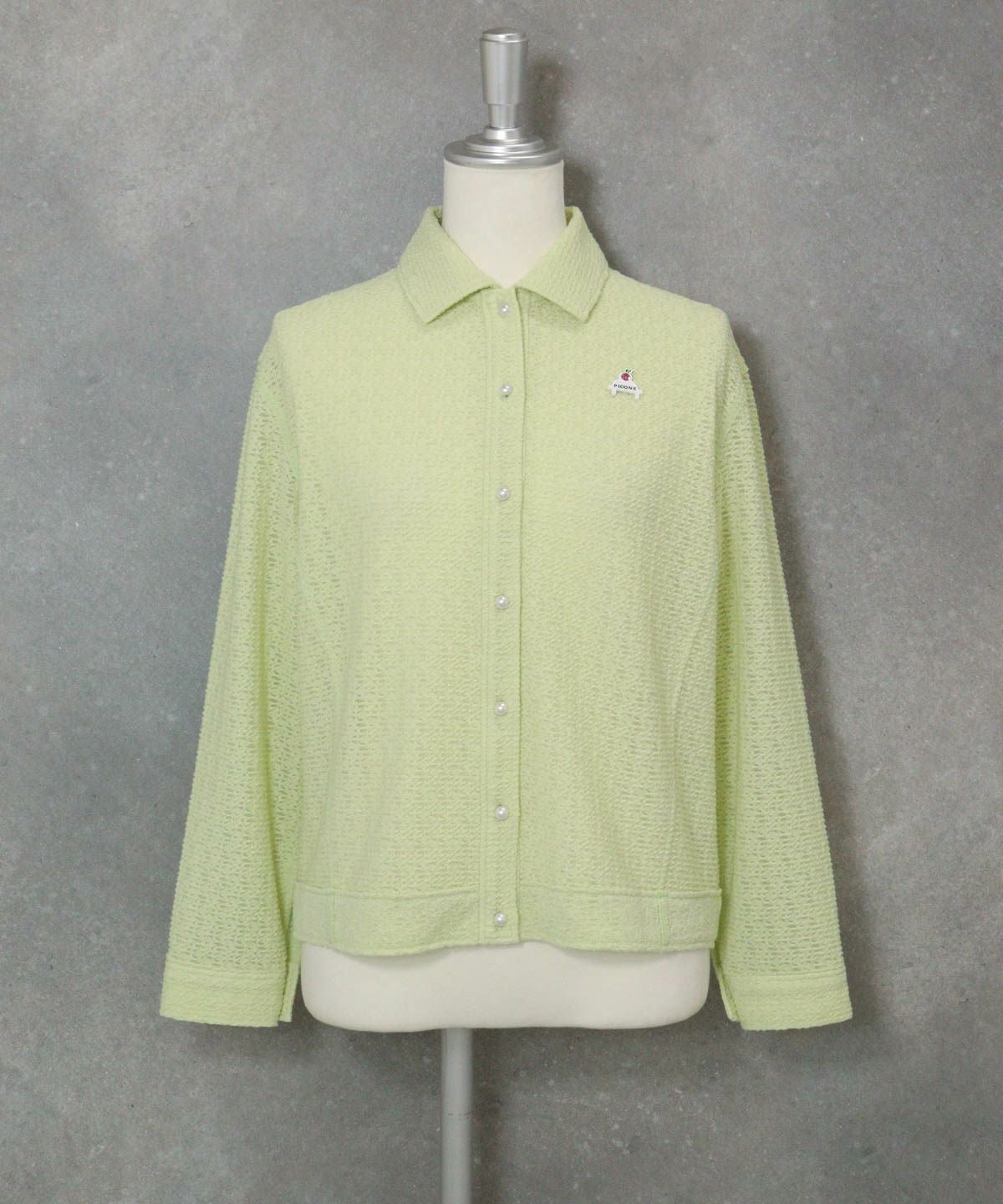 レース調襟付きシャツ（ライトグリーン）