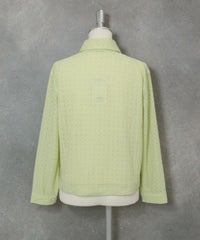 レース調襟付きシャツ後（ライトグリーン）