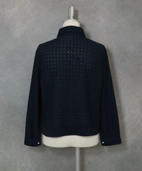 レース調襟付きシャツ後（ネイビー）