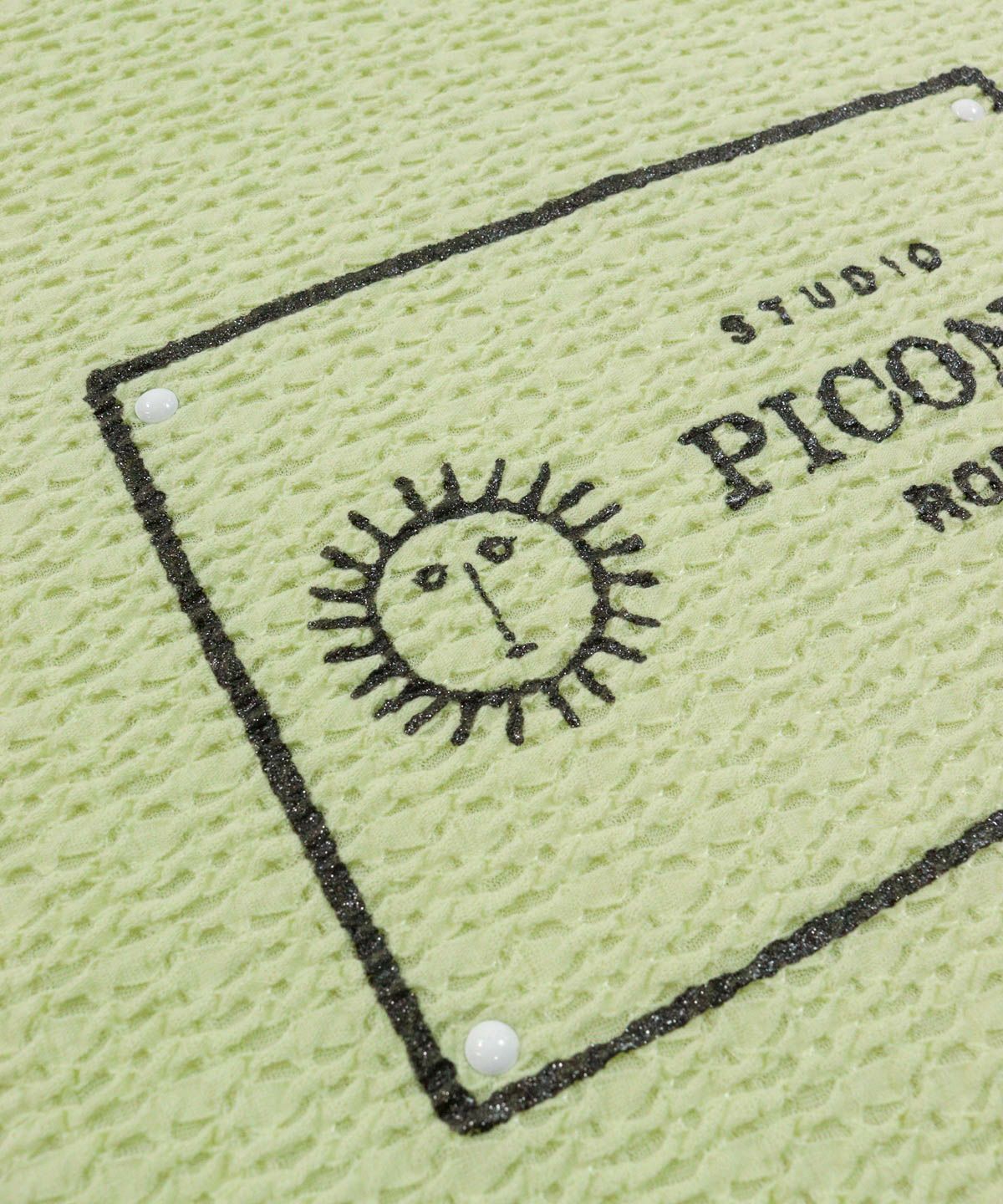 デザイン部分（ライトグリーン）