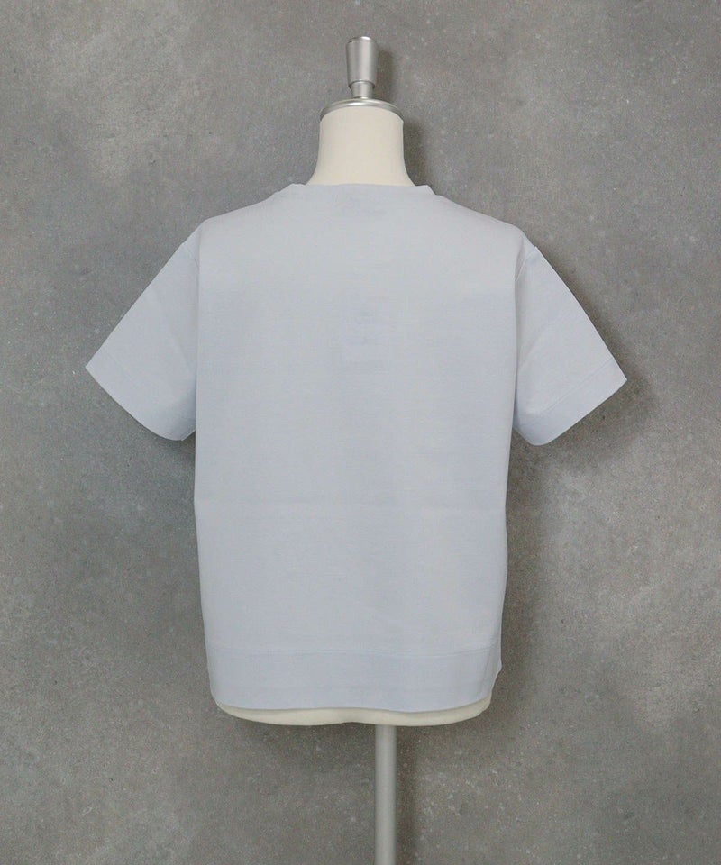 コットン混冷感ポンチプルオーバー後（ライトブルー）