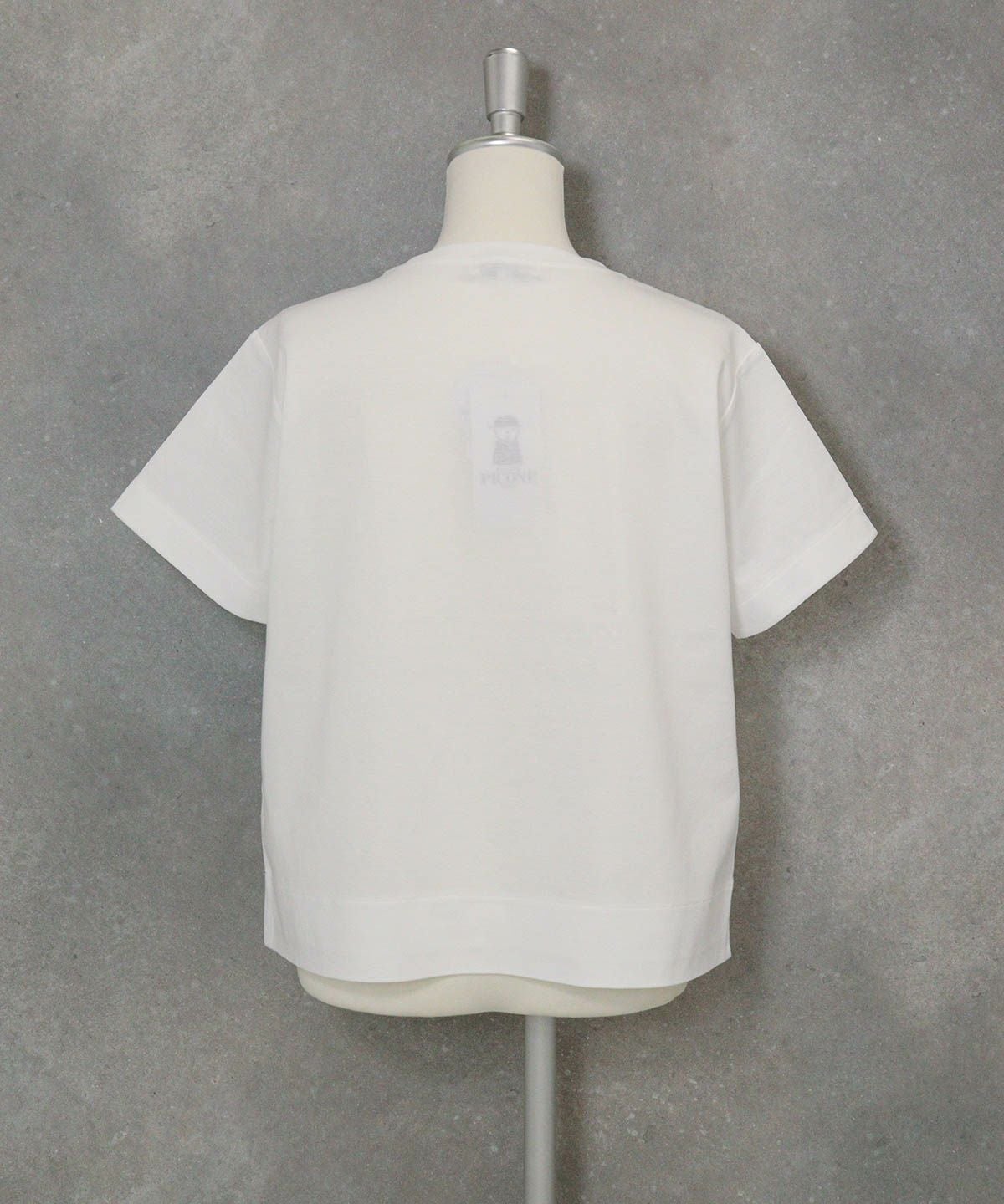 コットン混冷感ポンチプルオーバー後（ホワイト）