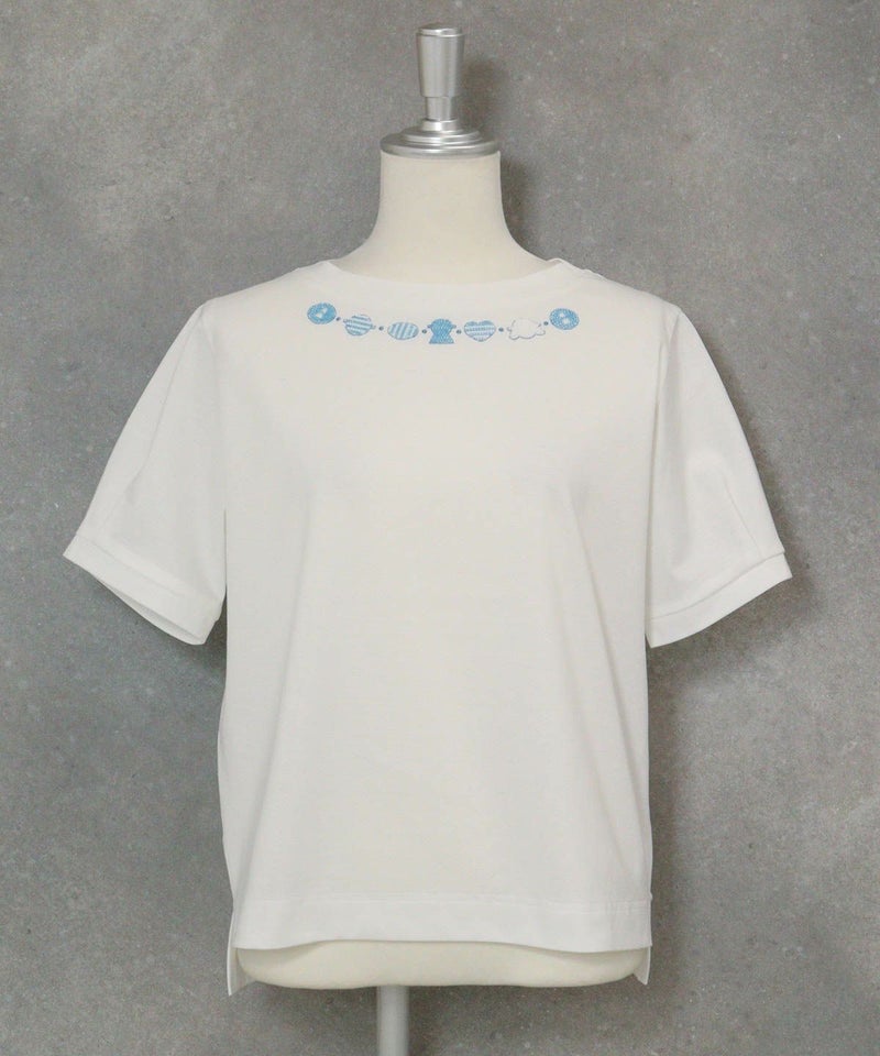 コットン100％ビーズ刺繍UVプルオーバー（ホワイト）