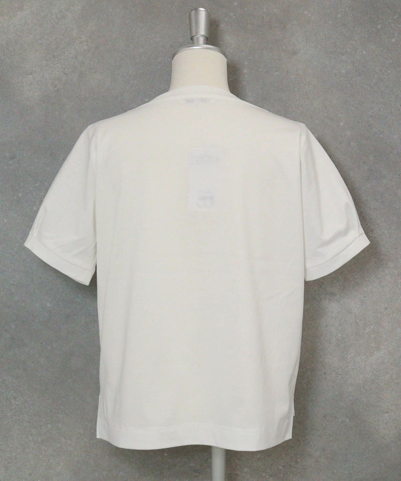 コットン100％ビーズ刺繍UVプルオーバー後（ホワイト）