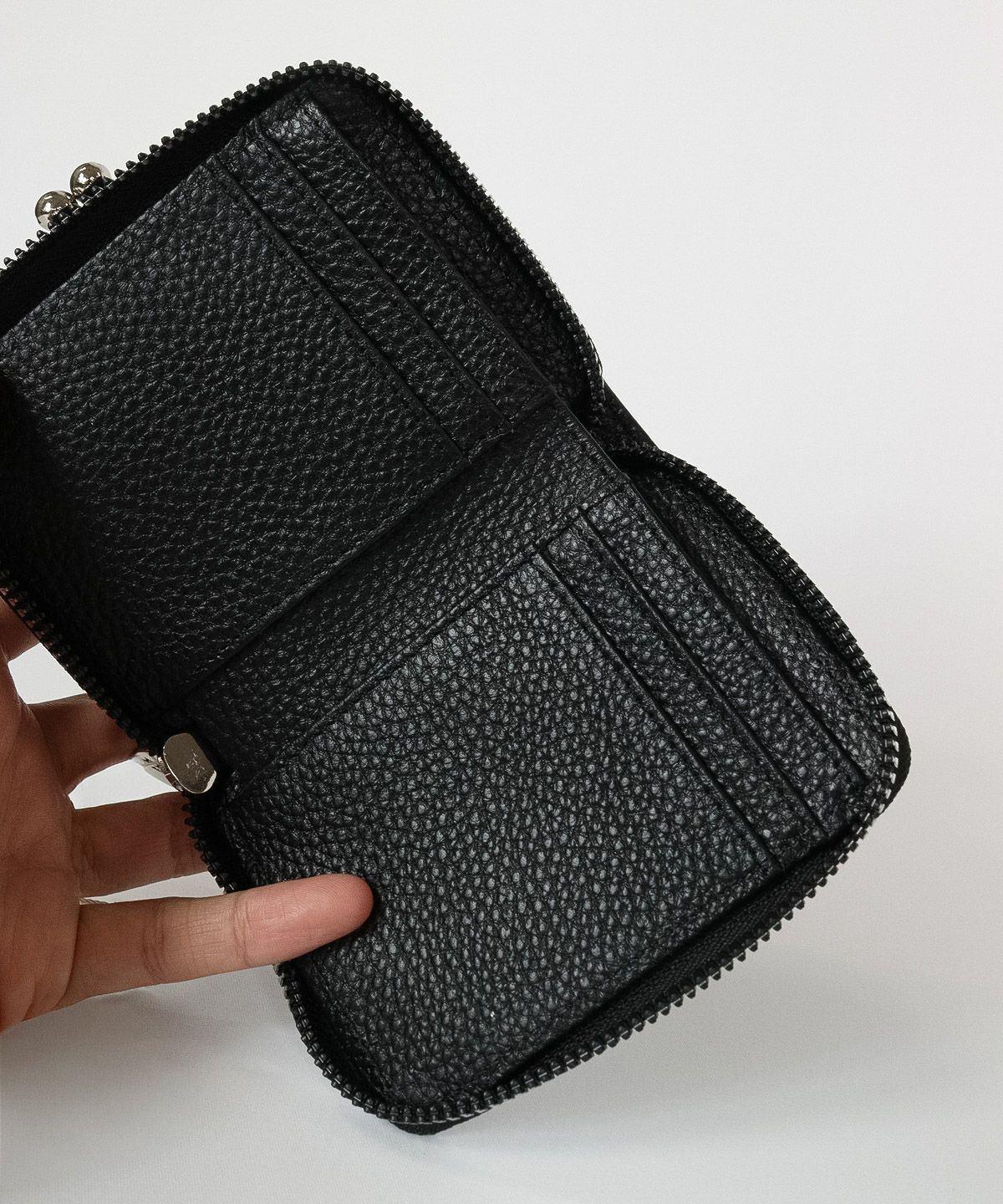 カード収納内側（ブラック）