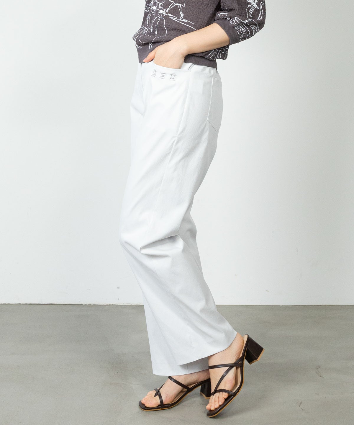 モデル着用画像(ライトグレー)