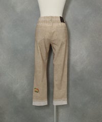デニム風プリント9分丈パンツ(ベージュ)後ろ