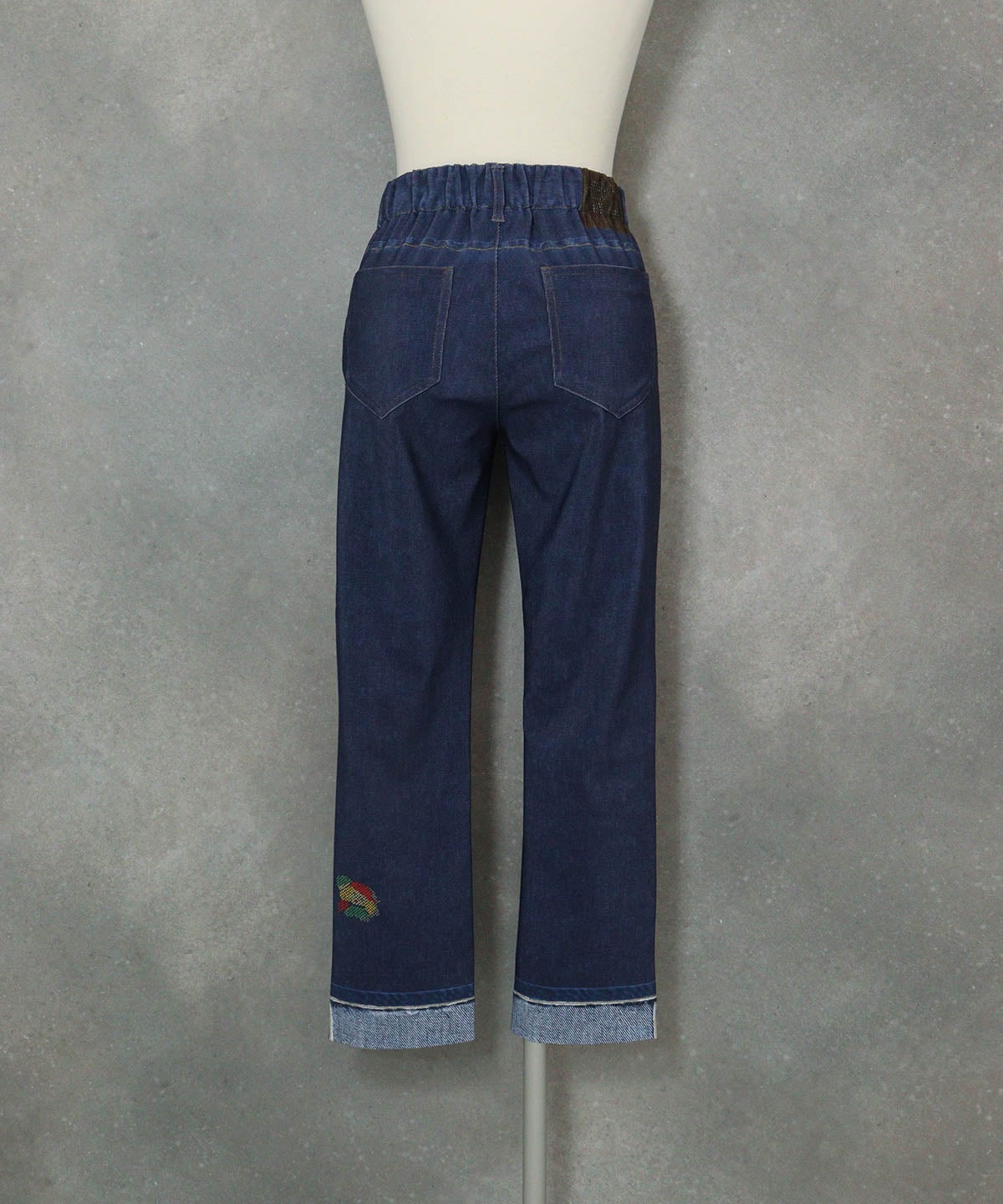 デニム風プリント9分丈パンツ(ネイビー)後ろ