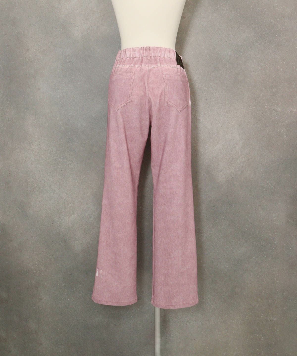 デニム風プリントイージーパンツ(ピンク)後ろ