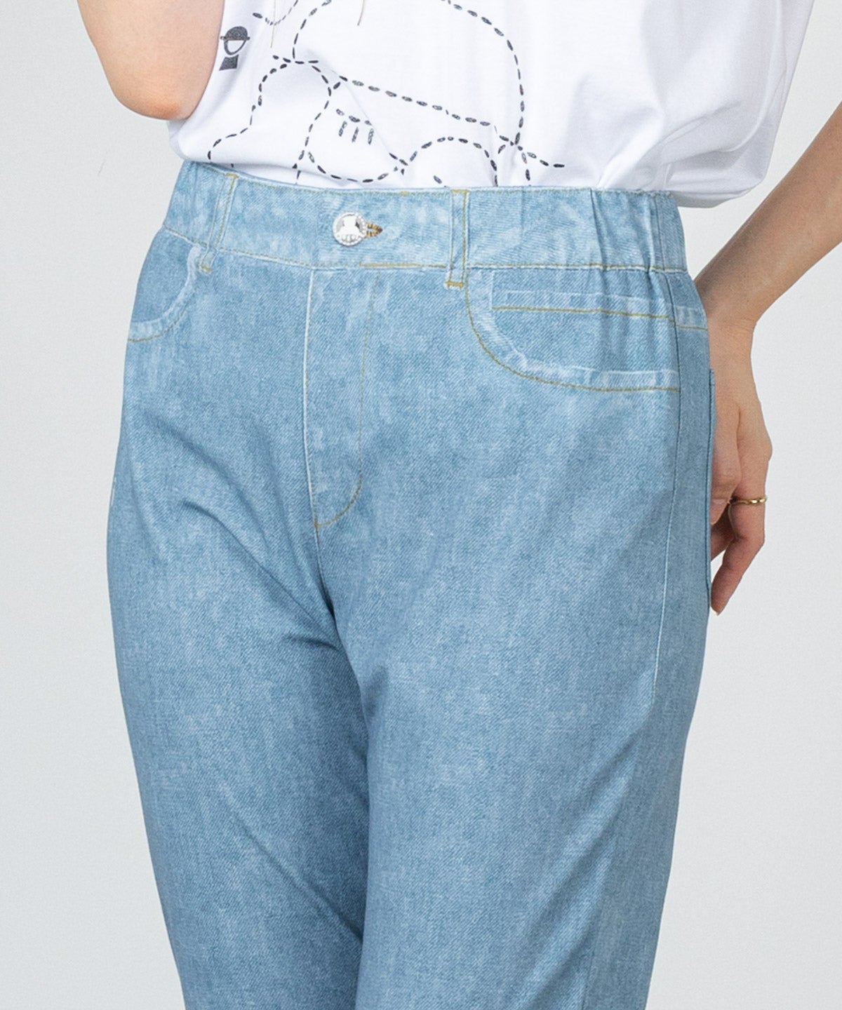 モデル着用画像(ライトブルー)