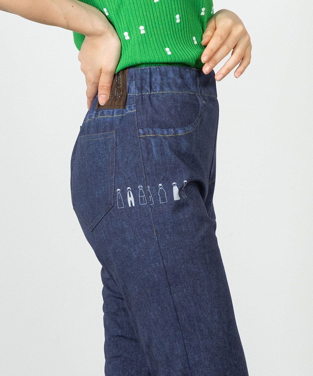 モデル着用画像(ネイビー)