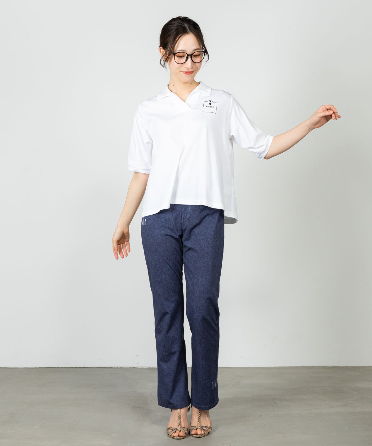 モデル着用画像(ネイビー)