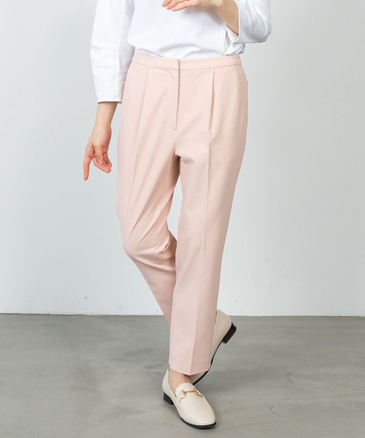 モデル着用画像（ライトオレンジ）