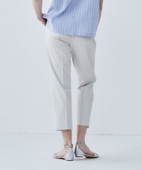 モデル着用画像（ベージュ）