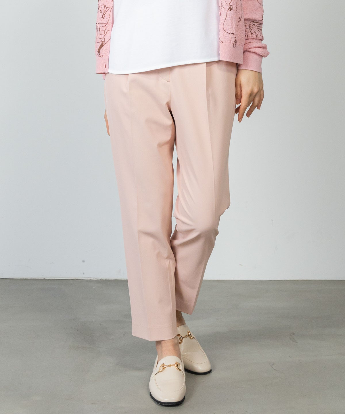 モデル着用画像（ライトオレンジ）