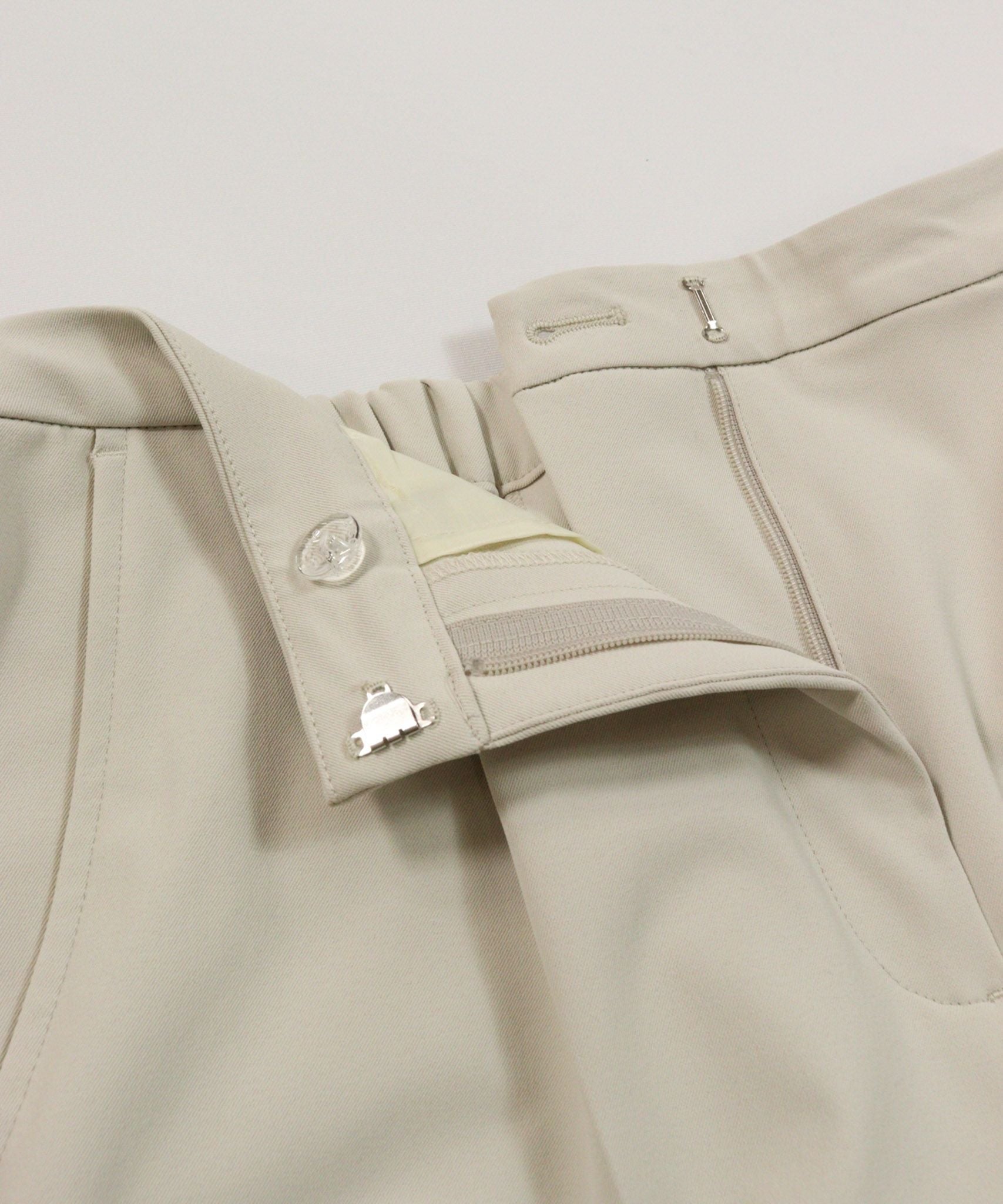 ウエスト裏地ボタン（ベージュ）