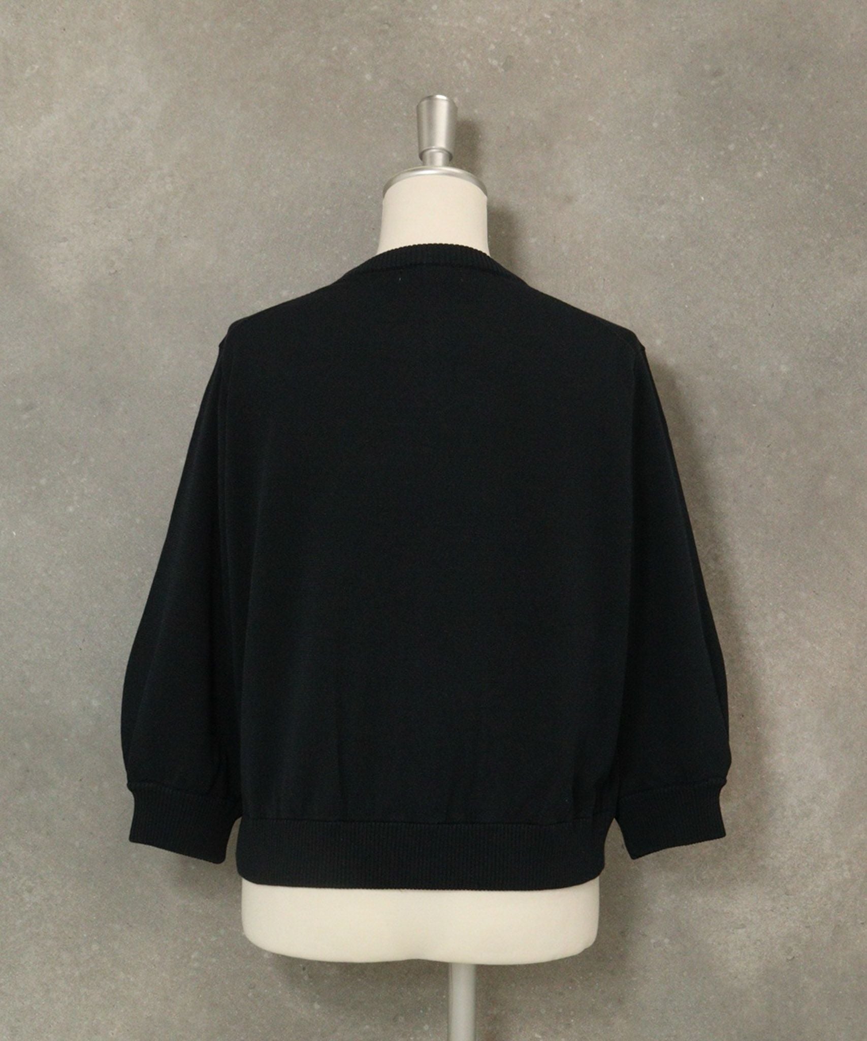 ポケット刺繍七分袖ニットブルゾン(ネイビー)後ろ