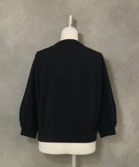 ポケット刺繍七分袖ニットブルゾン(ネイビー)後ろ