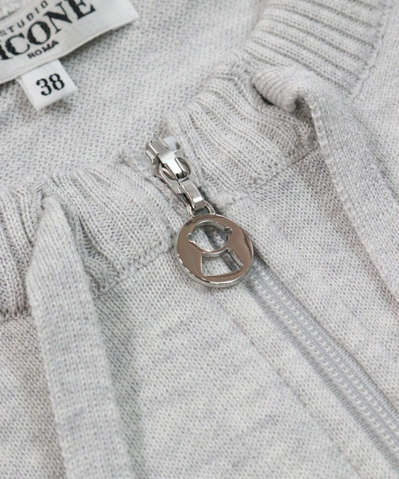 ファスナー部分(ライトグレー)