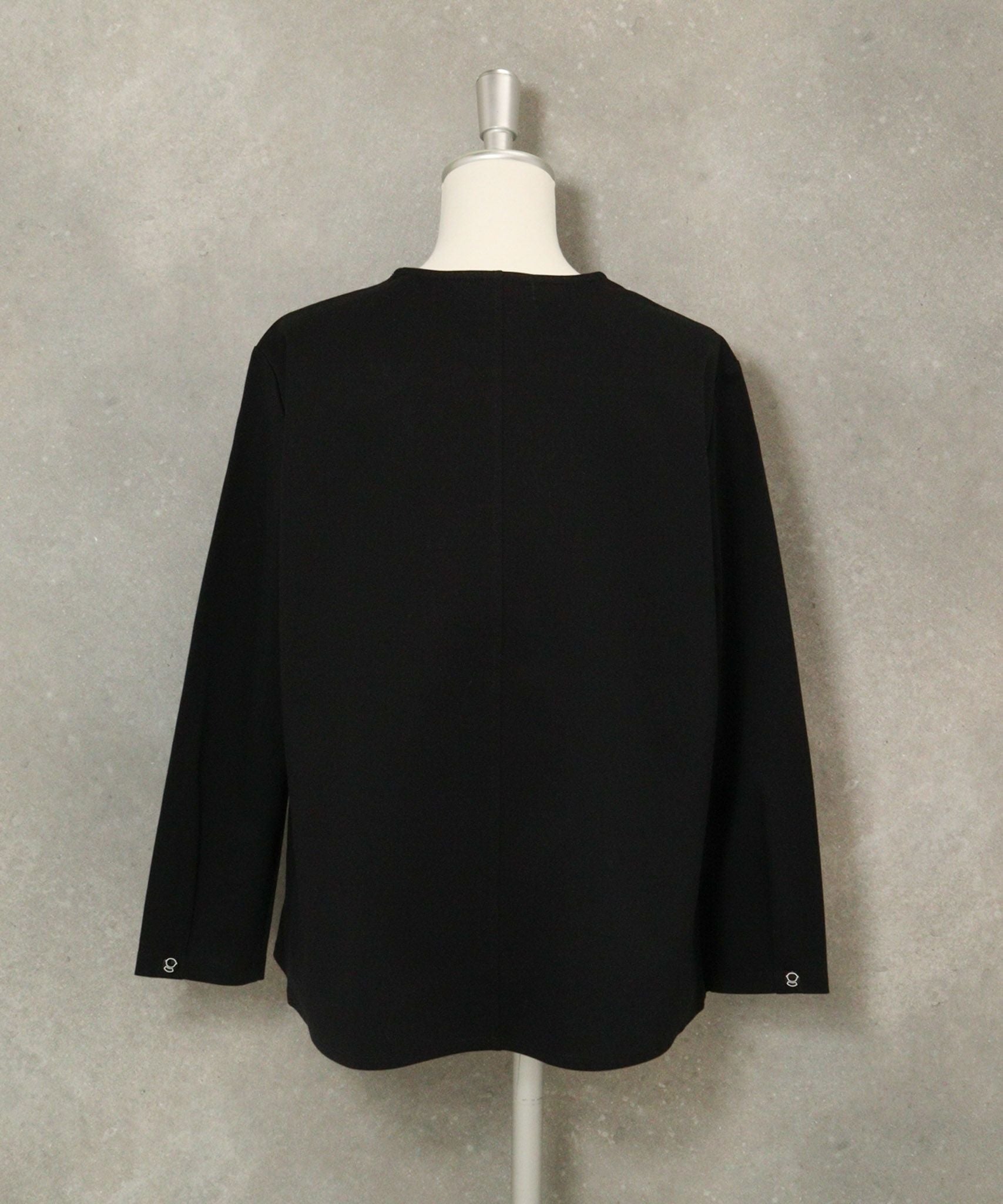 コットン100％UV冷感ポンチプルオーバー(ブラック)後ろ