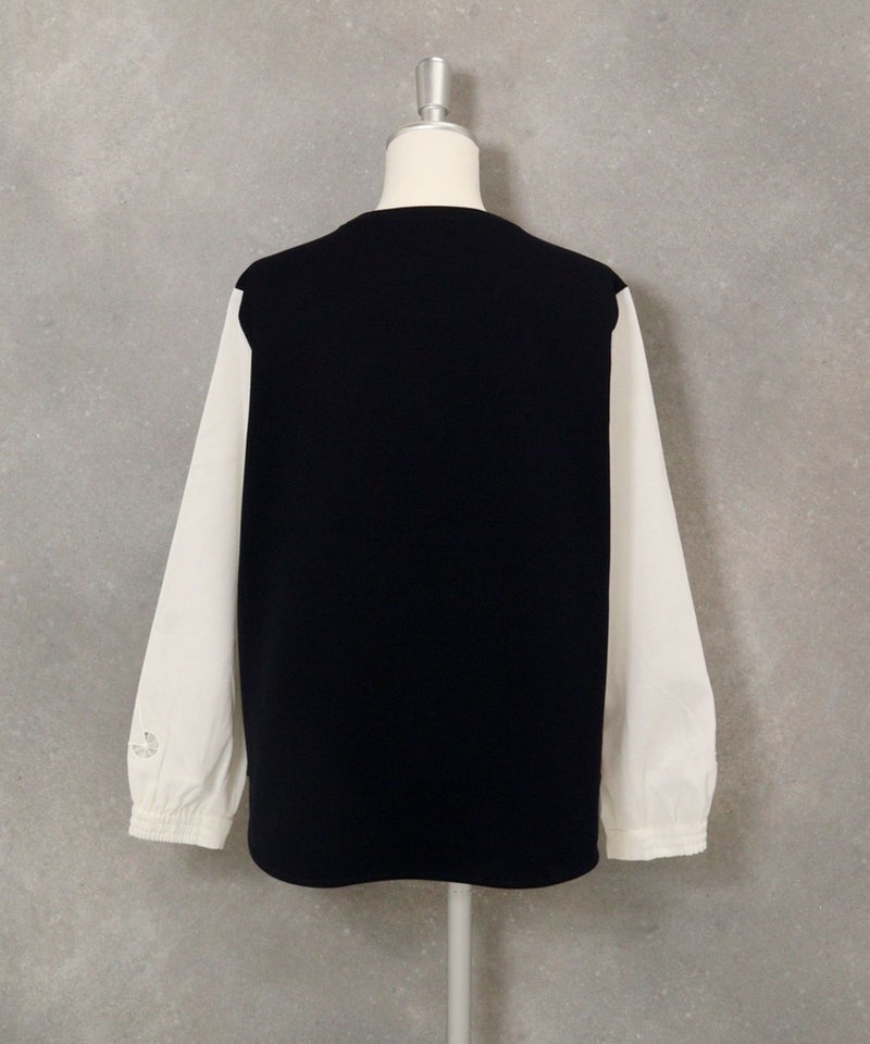 袖切替ポンチプルオーバー(ネイビー)後ろ