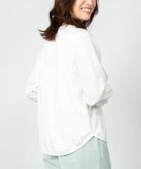 モデル着用画像(ホワイト)