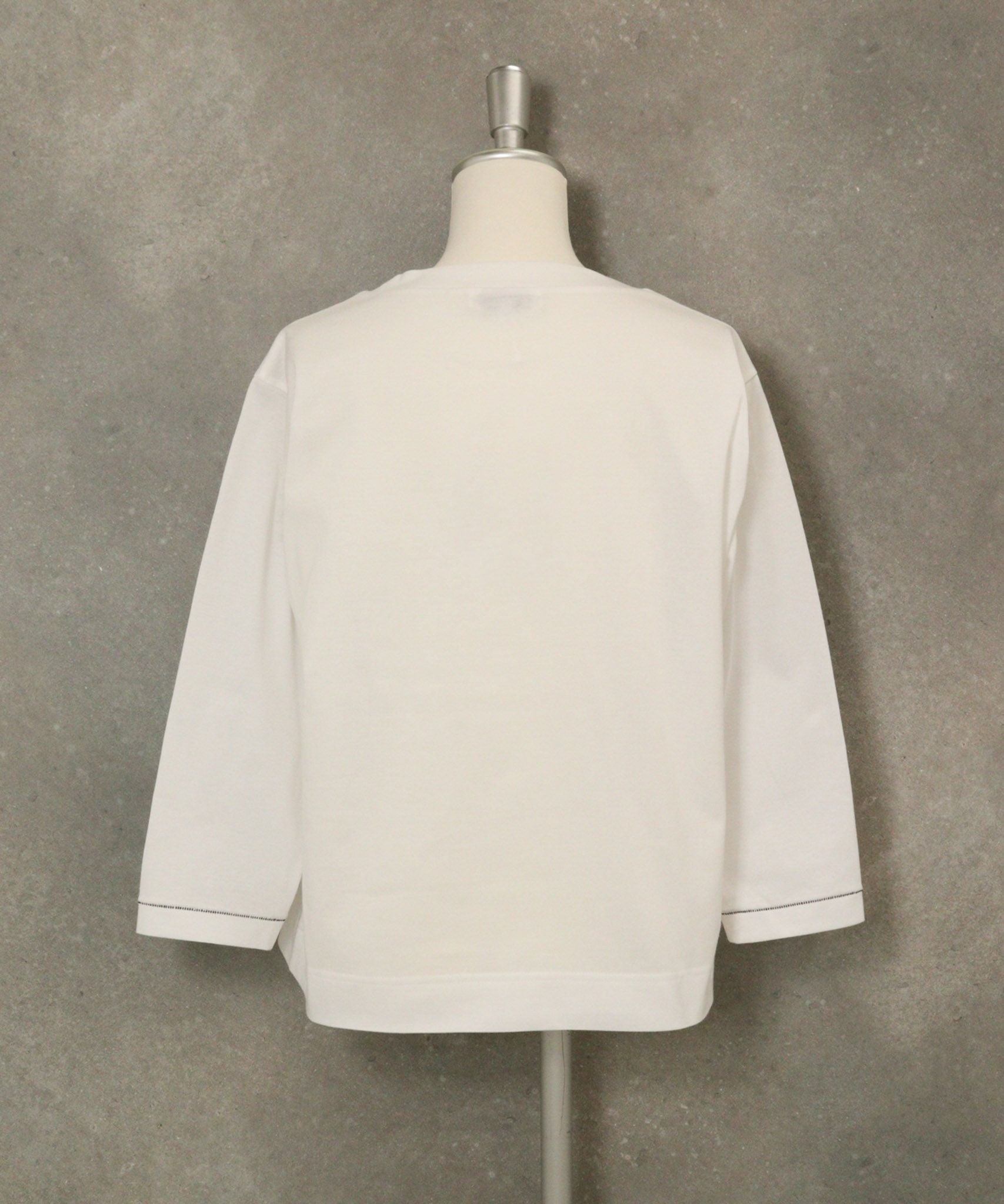 ラメ刺繍UV速乾七分袖プルオーバー後（ホワイト×グレー）