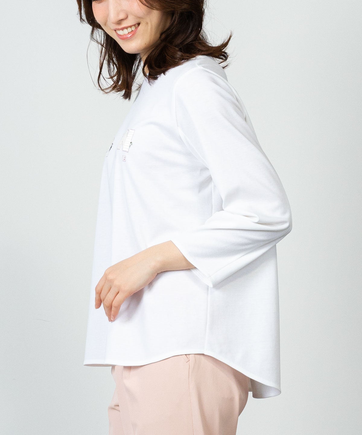 モデル着用画像(ホワイト)