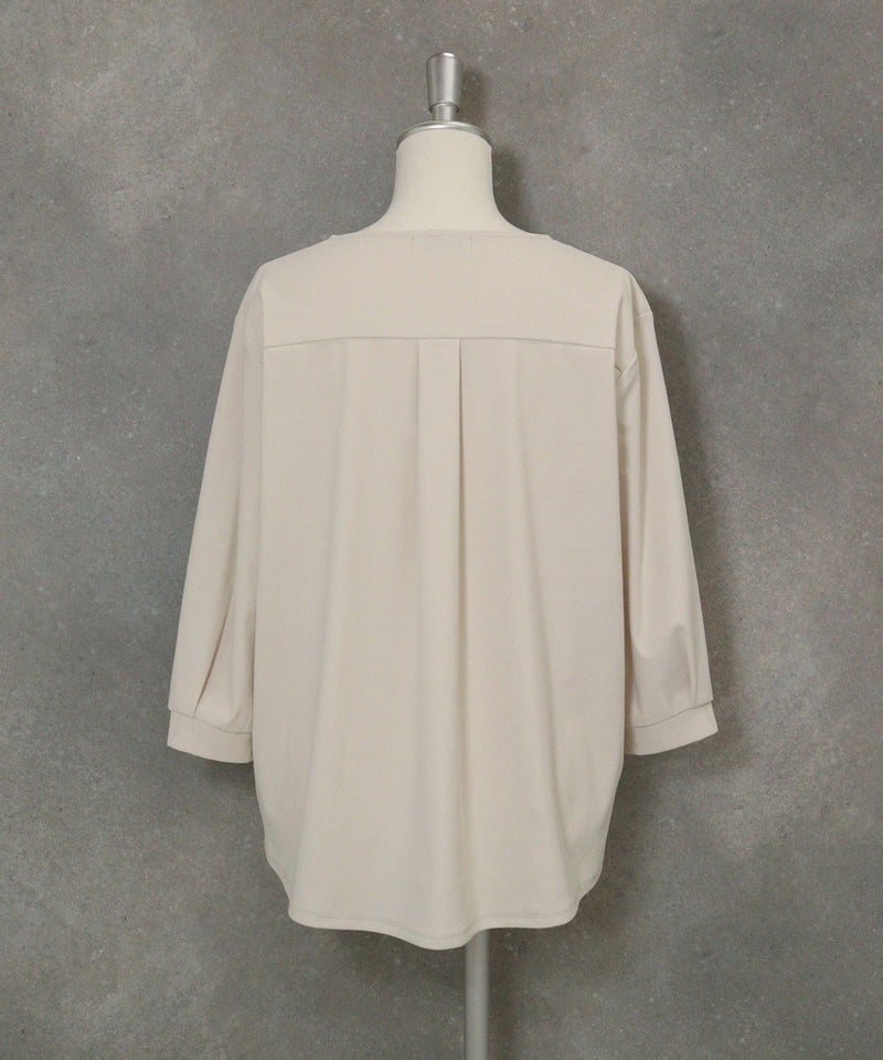  BOOKイラストUV冷感プルオーバー(ベージュ)後ろ